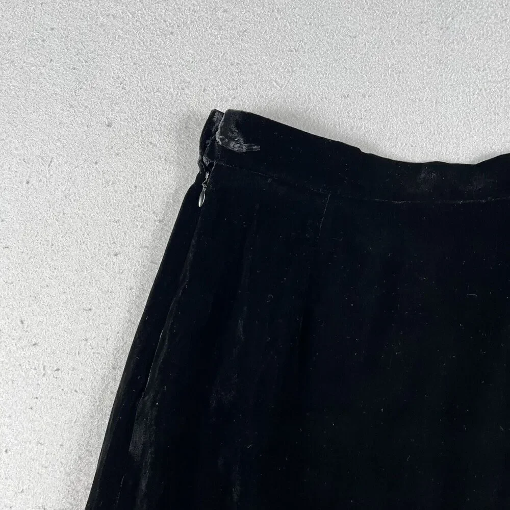 Vintage Fendi Velvet Knee Length‎ Skirt Women’s 27 Black Mid Rise A Line - Picture 13 of 15